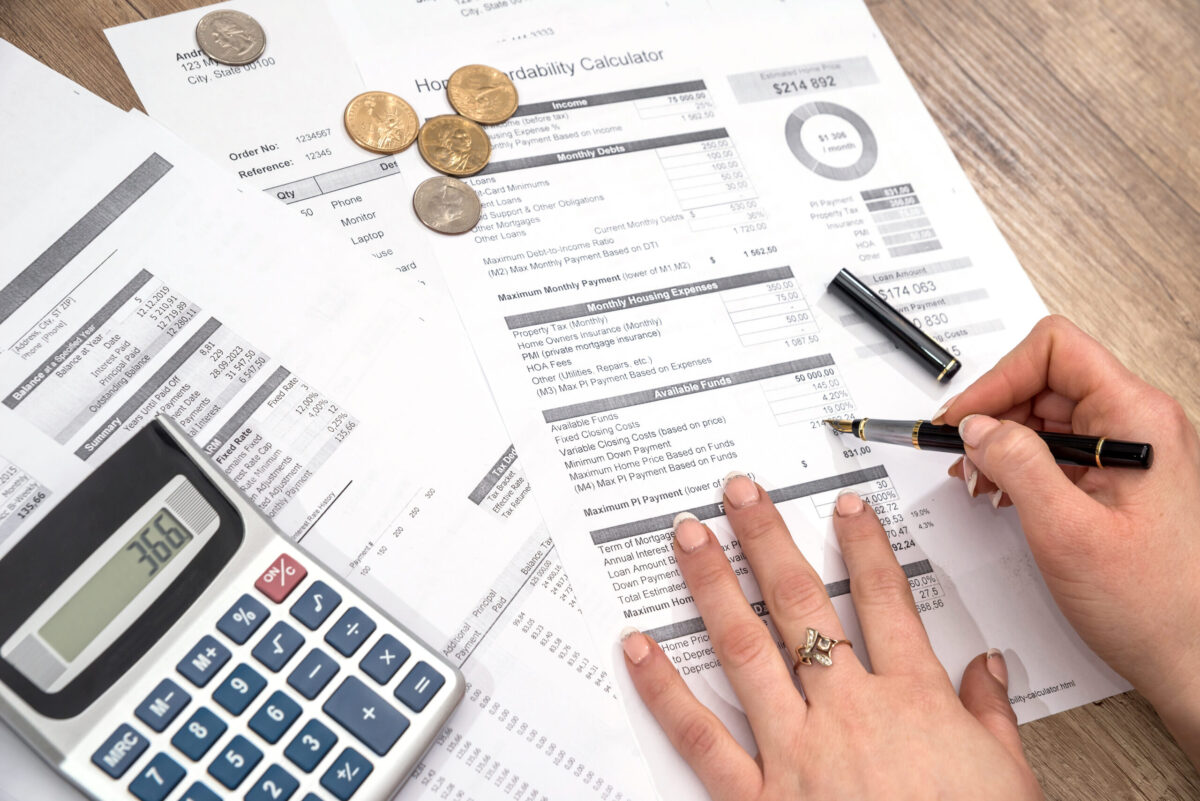 calculating monthly budget